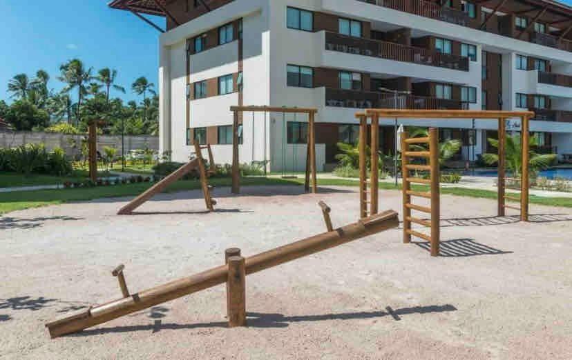 Flat Super Luxo Térreo Frente Piscinas