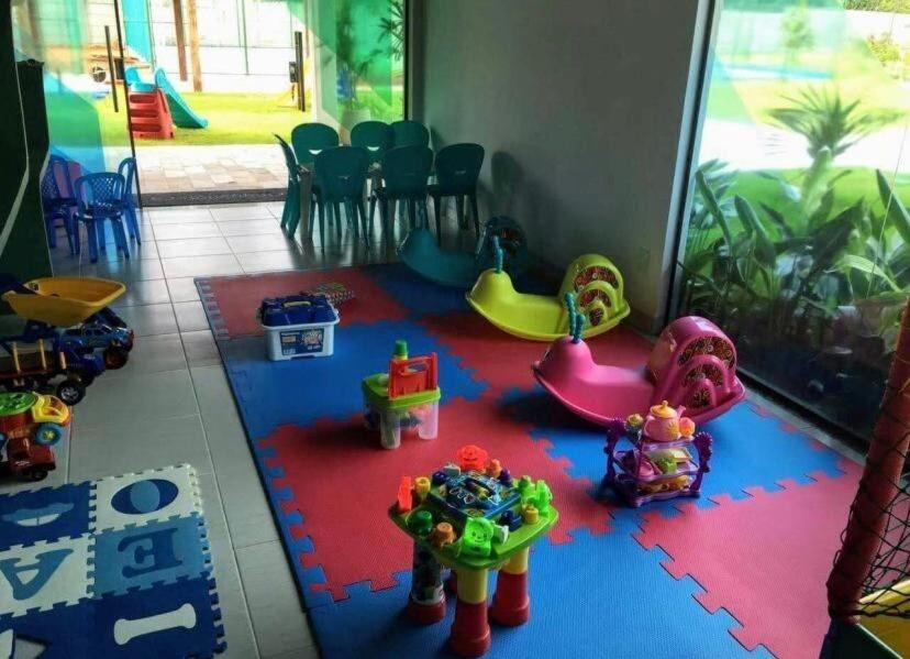 Flat Super Luxo Térreo Frente Piscinas