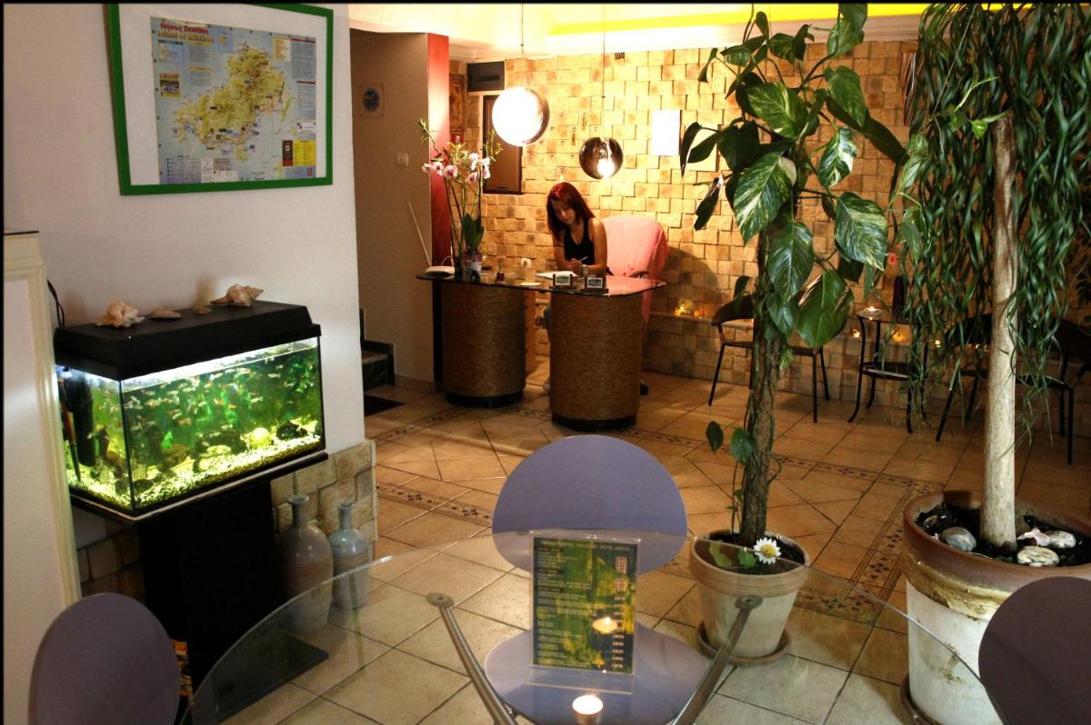 Hotel Kostis - Image 1