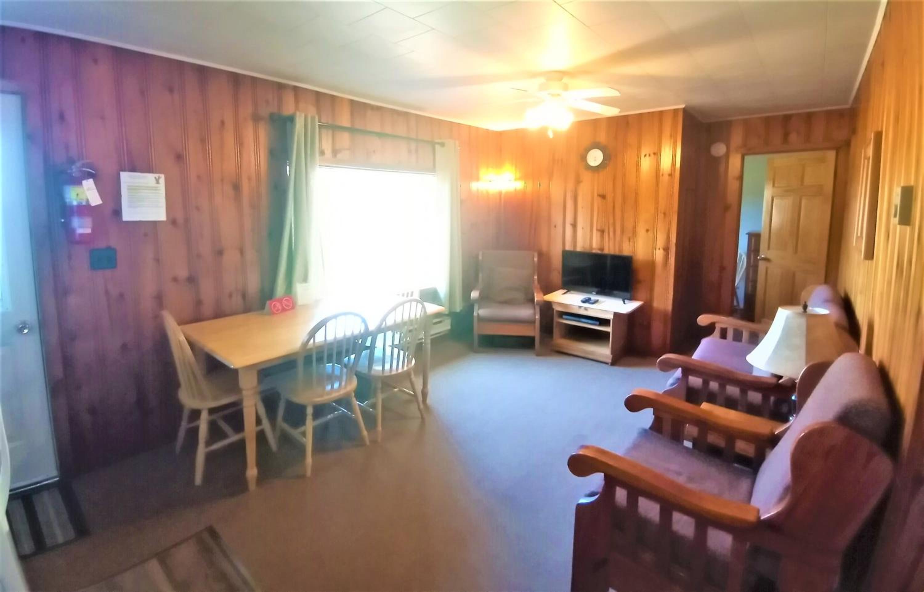 Logging Chain Lodge Cottage Resort