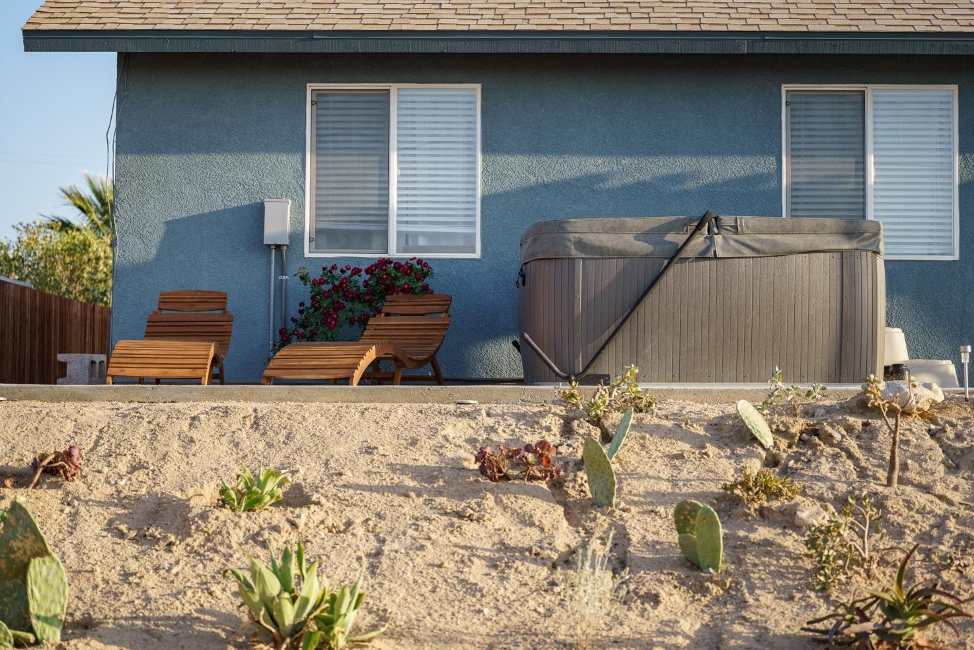 Desert Twilight 29 - Hot Tub & EV Charger view 5