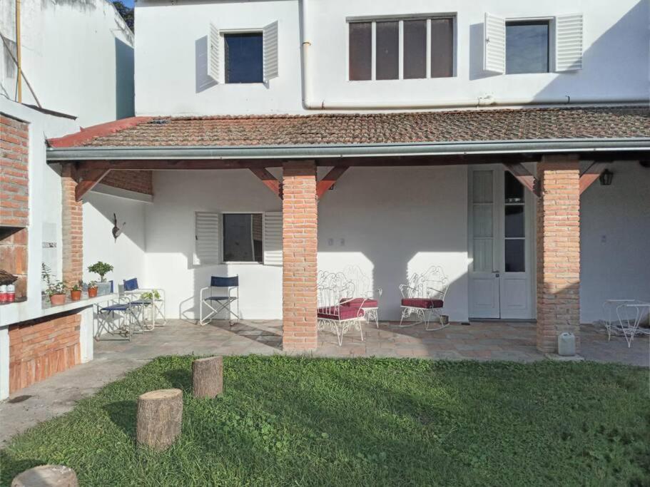 Casa Frente Parque Guillermina