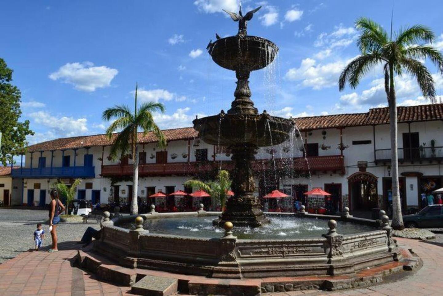 Hermoso apartasol en santafe de Antioquia.
