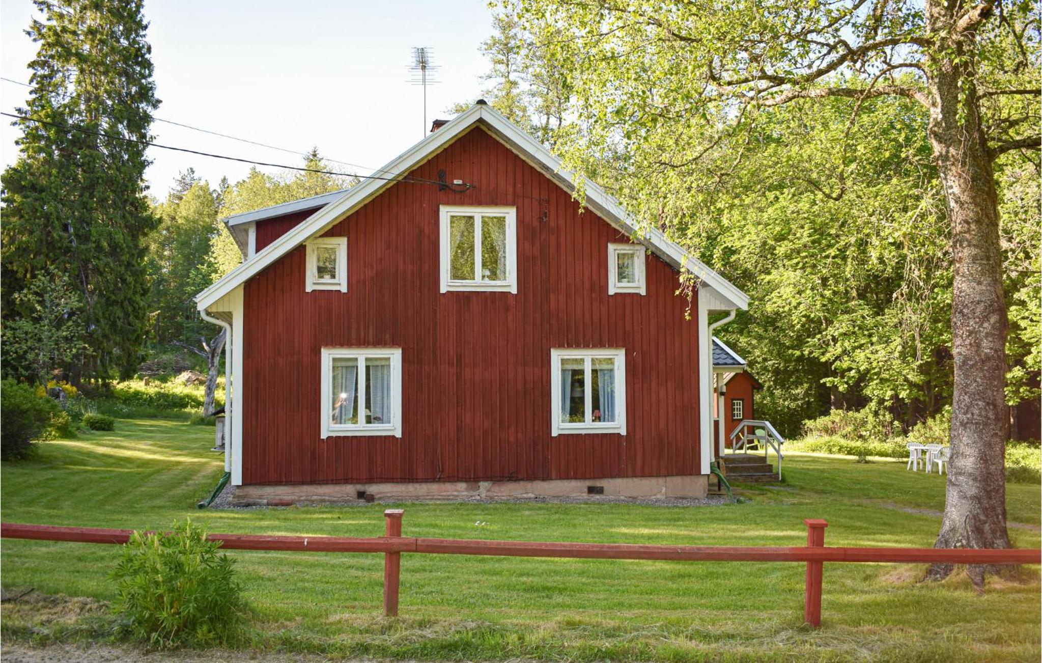 Gorgeous Apartment In Rönneshytta With House A Panoramic View view 4