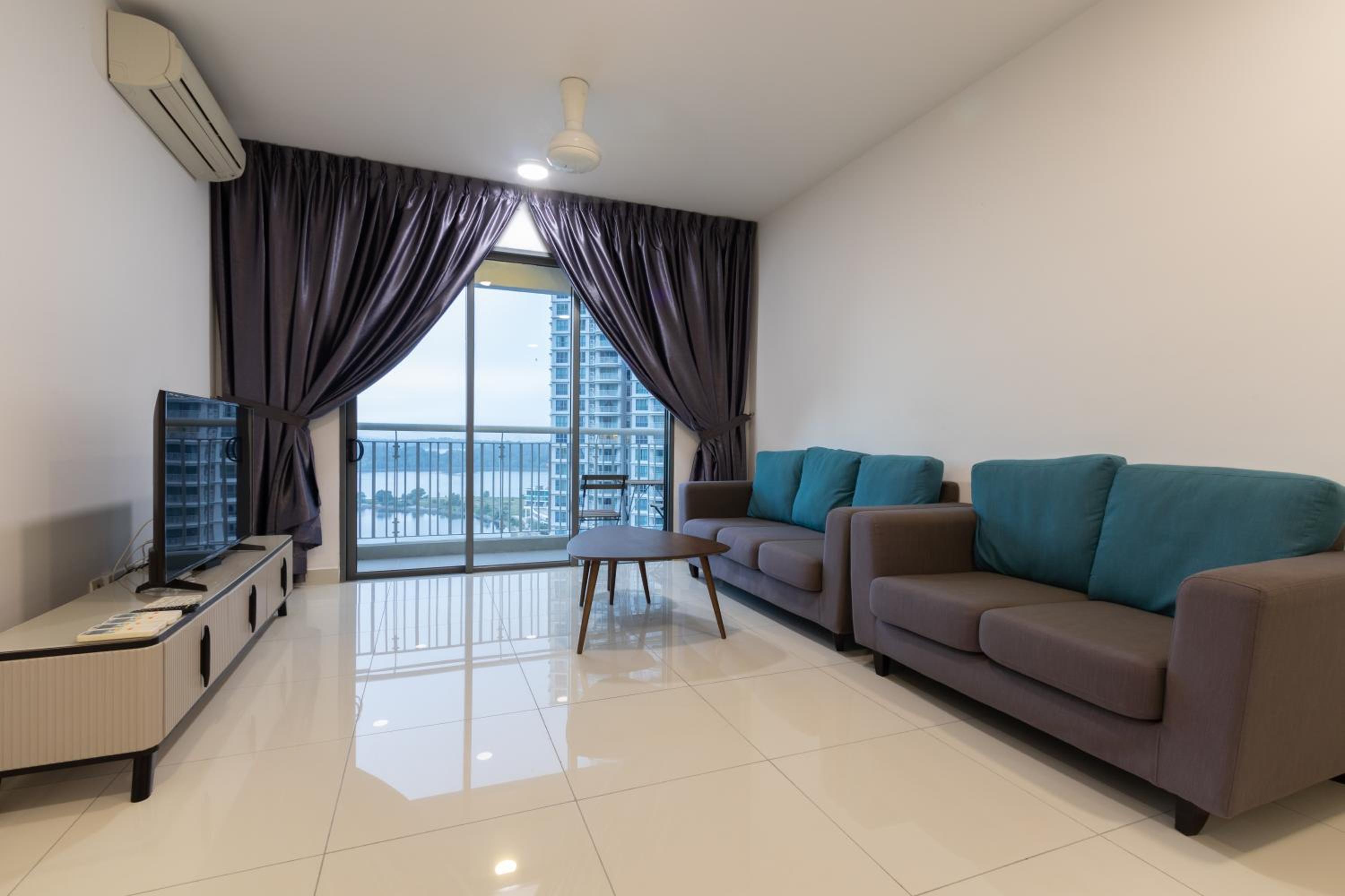 Teega Suites by RR JBcity photo 5