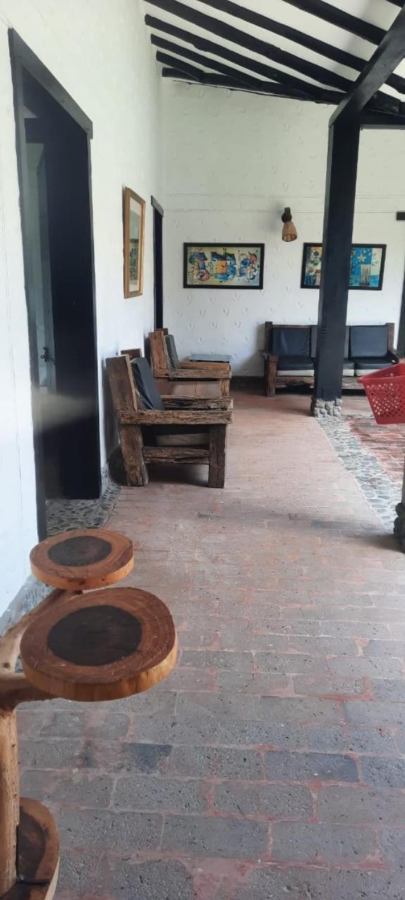 CASA CAMPESTRE LA CAMPIÑA LA VICTORIA Valle del Cauca ESPACIO COMPLETO