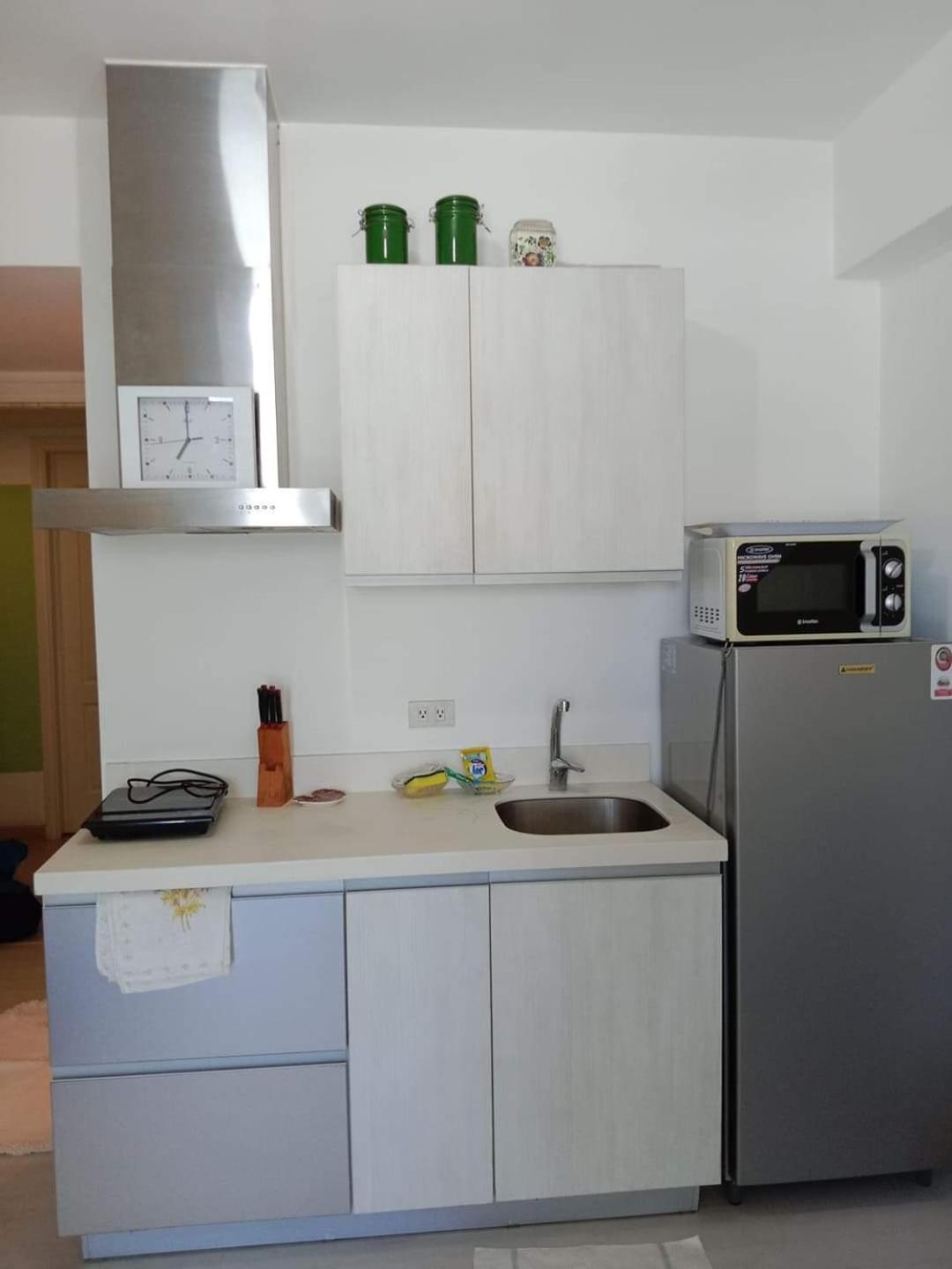 Azure Residences by Van Florendo