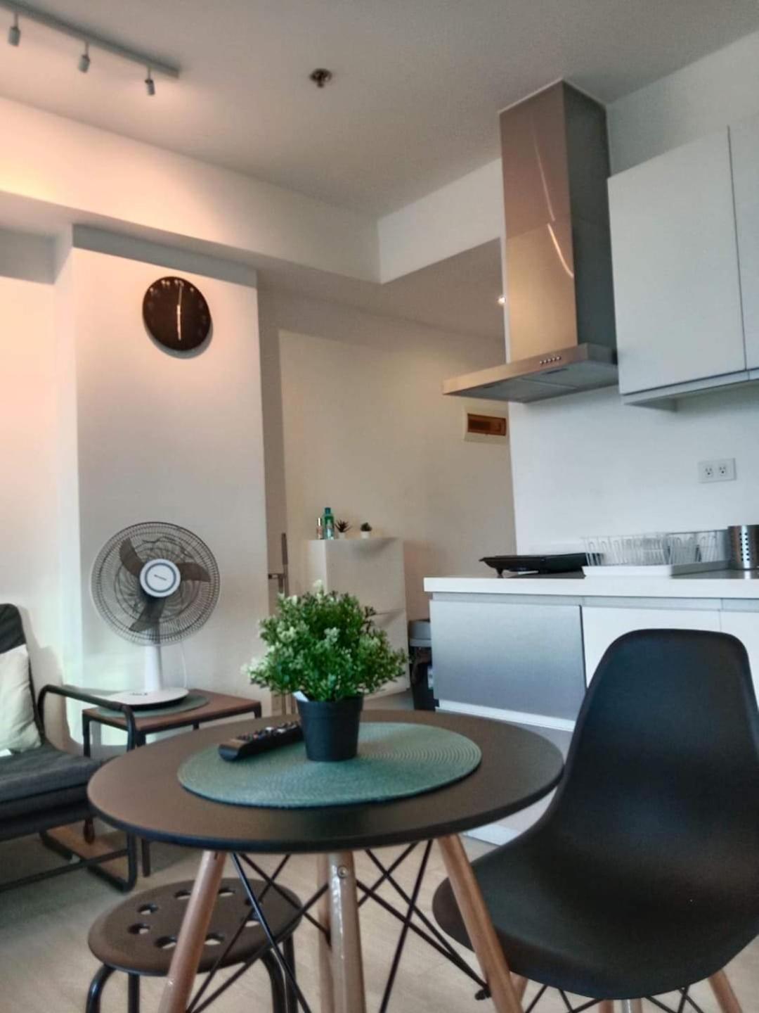 Azure Residences by Van Florendo