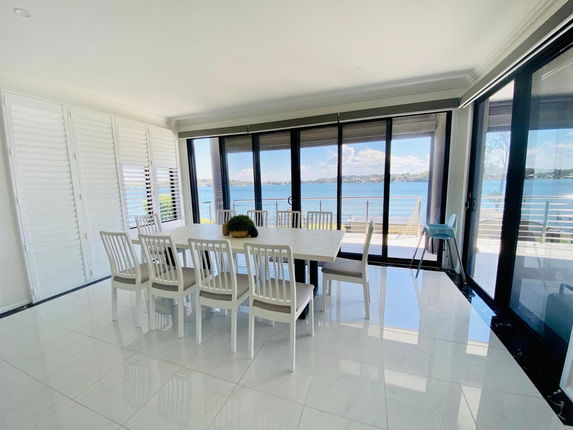 Sealand Lake House Stunning Absolute Waterfront