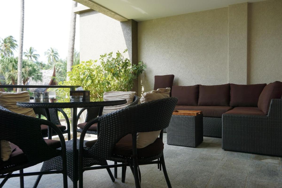 outdoor BBQ area