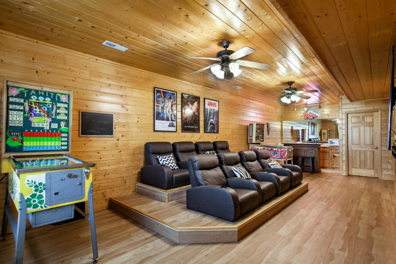 Bear Hug Cabin- Mtn View, Hot Tub, Theater view 3