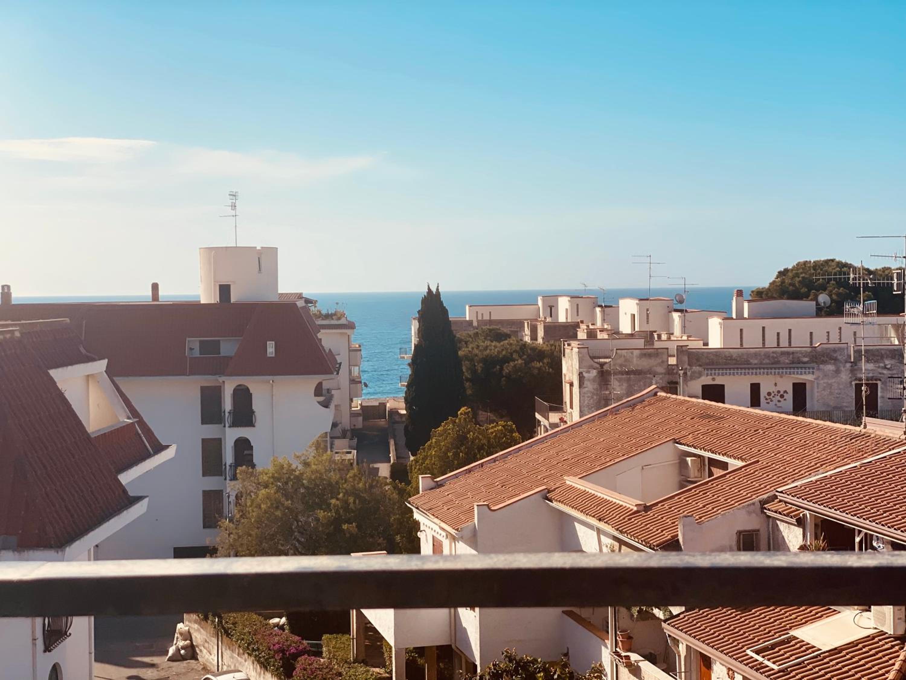 Sea View 2 Bedroom Vacation Apartment