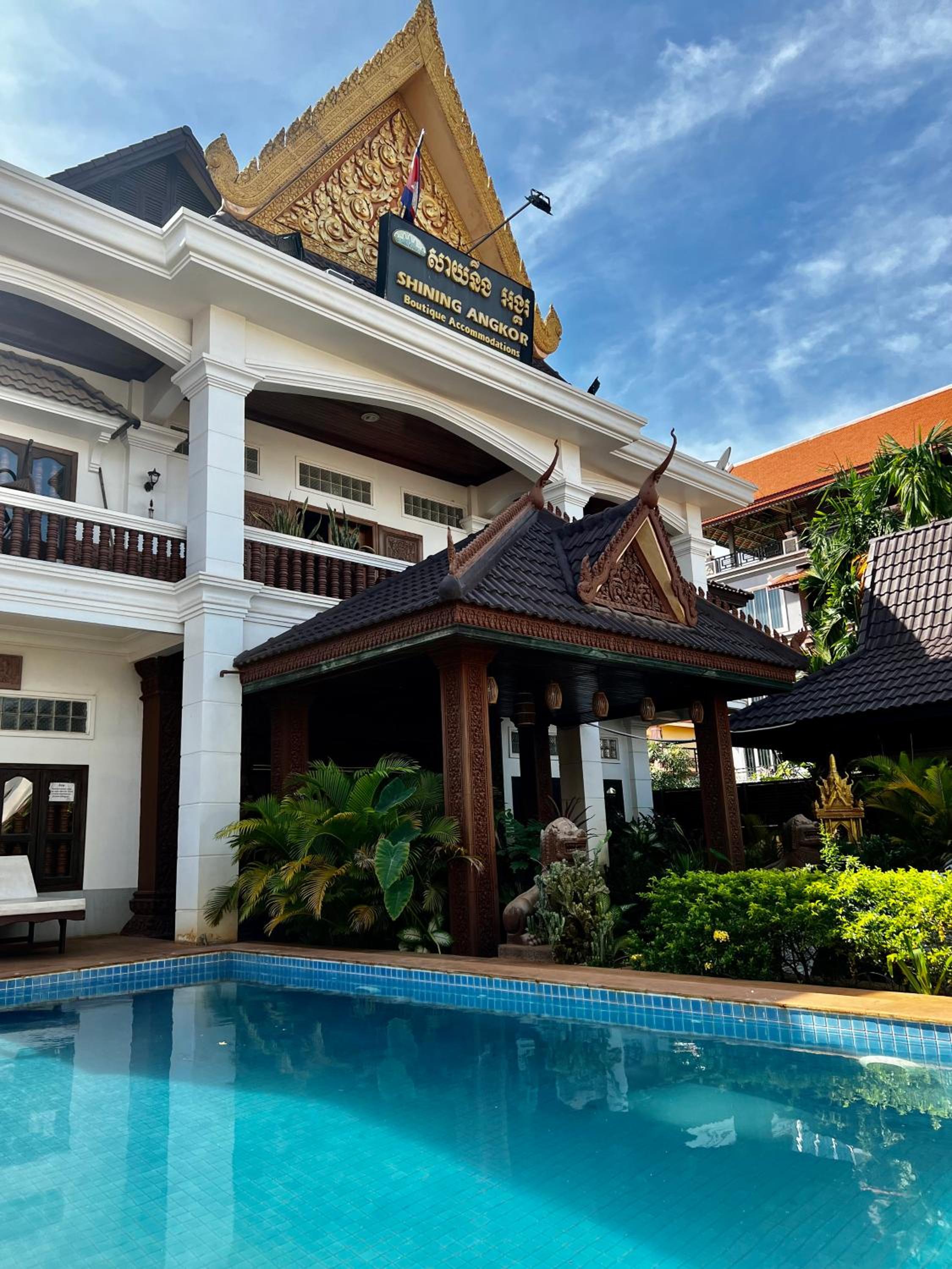 Shining Angkor Apartment Hotel