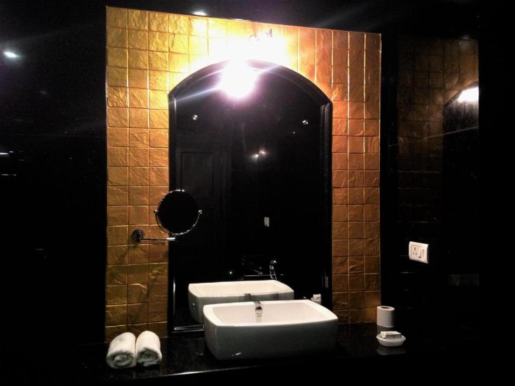 Photo 51