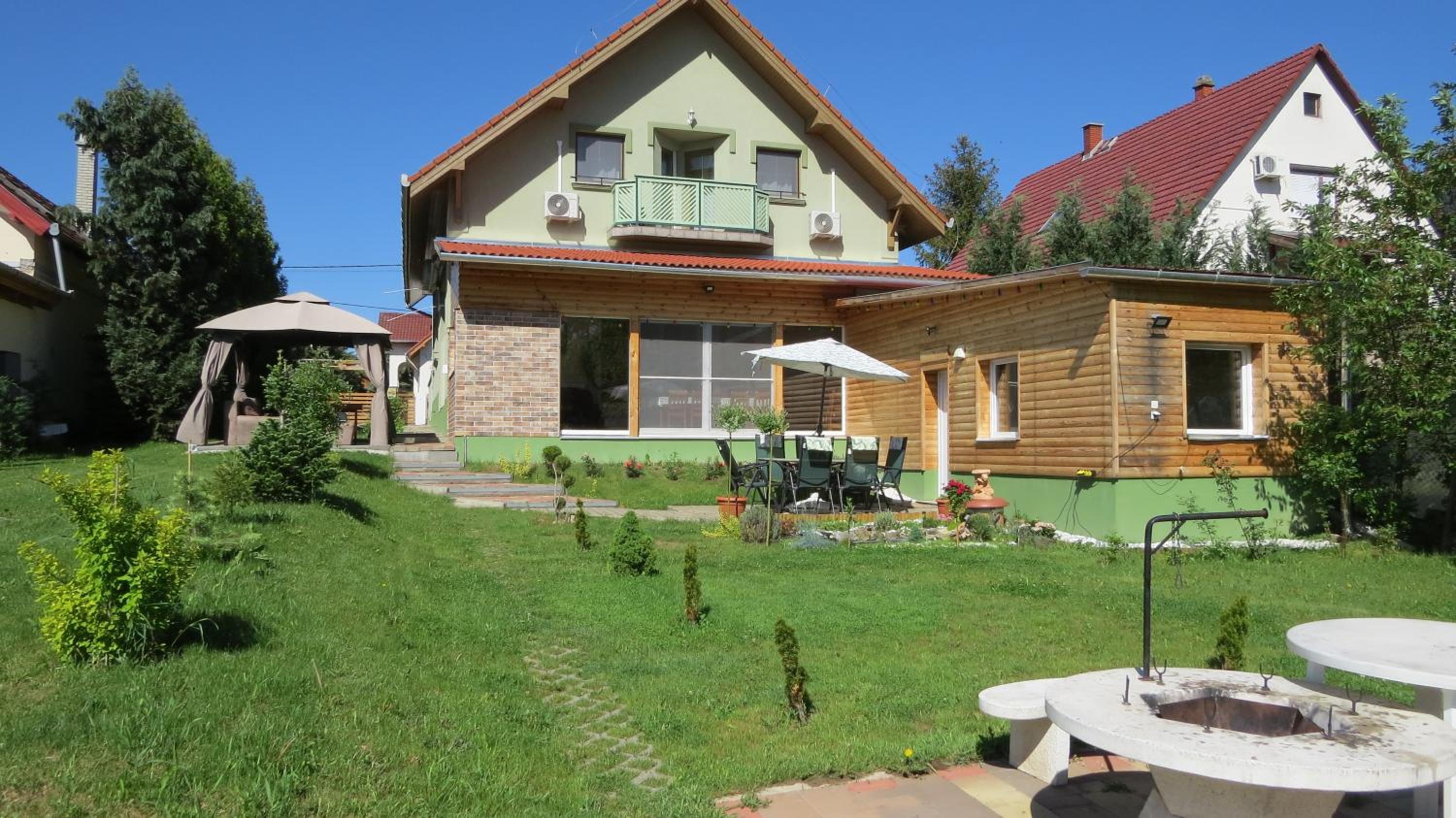 Hőforrás Wellness Vendégház view 4