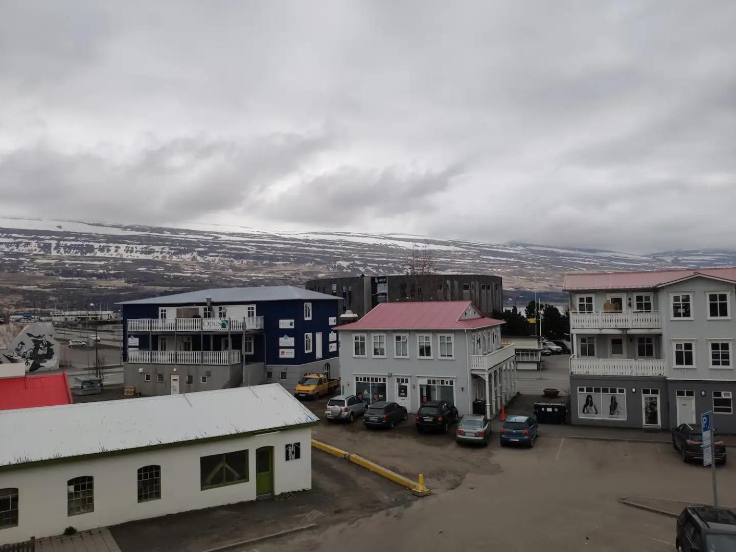 G10 Apartments