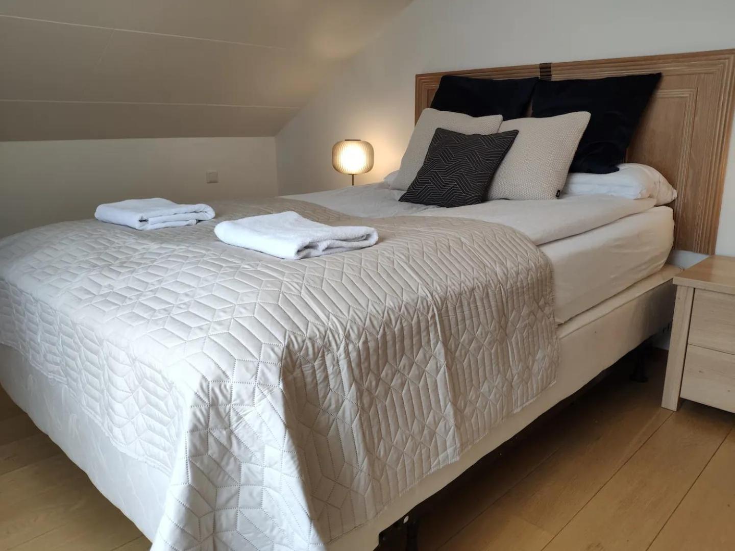 G10 Apartments