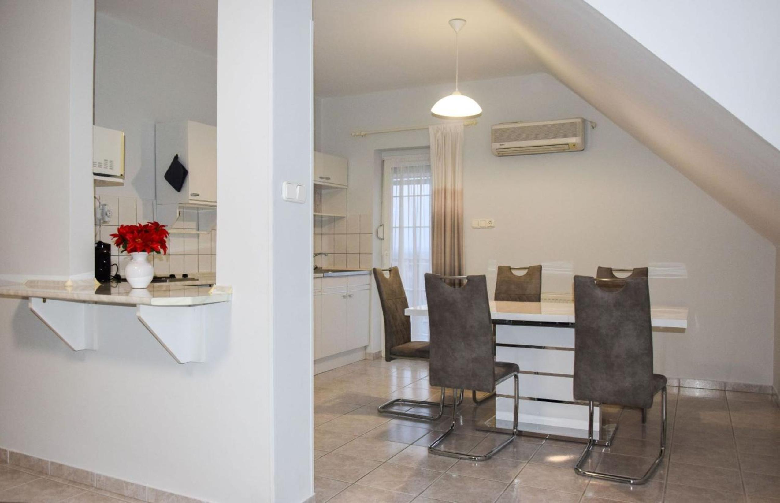 Anita Apartman