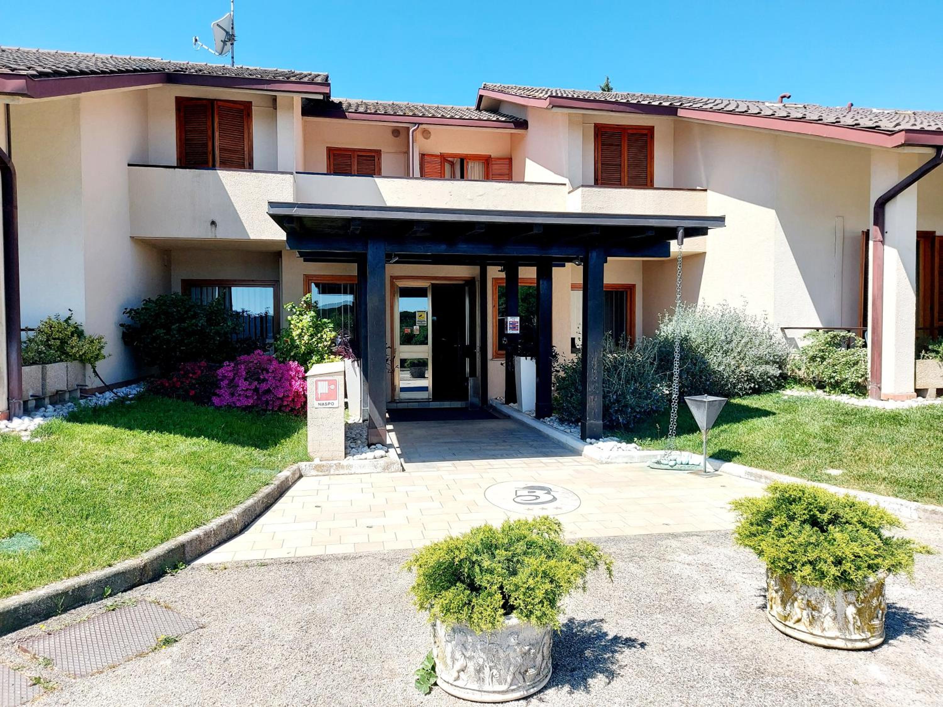 Hotel Montebello Park Hotel - Image 1