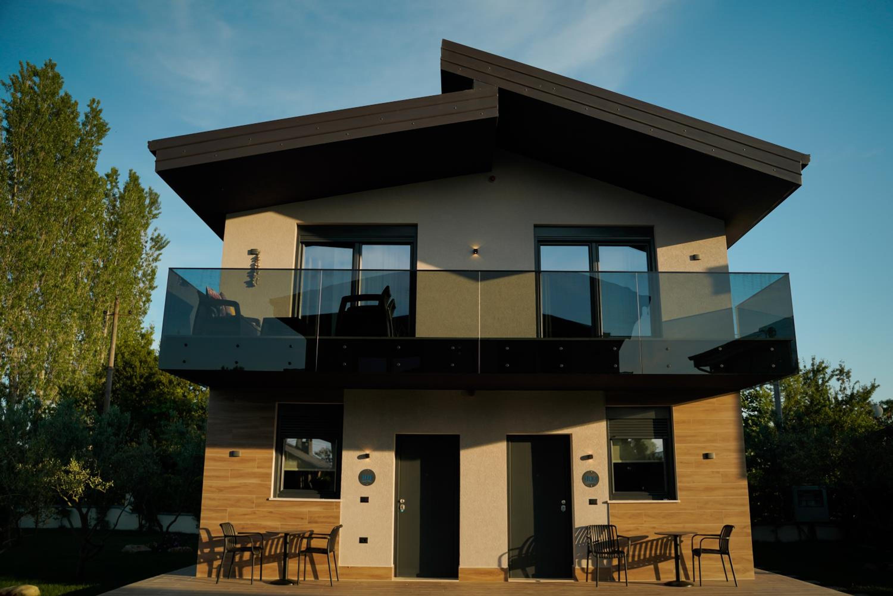 Lej & Laj Residence