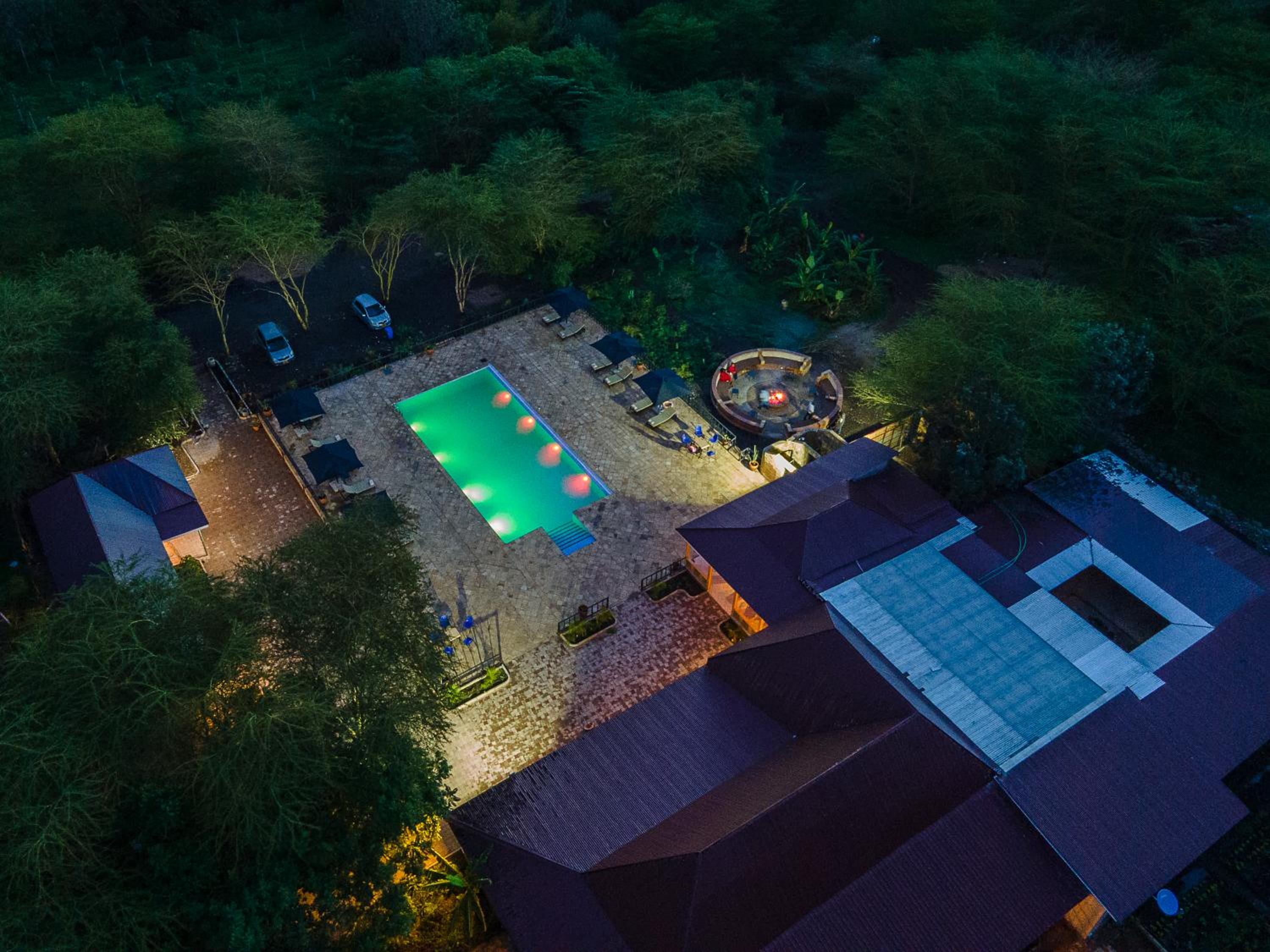 PAZURI INN