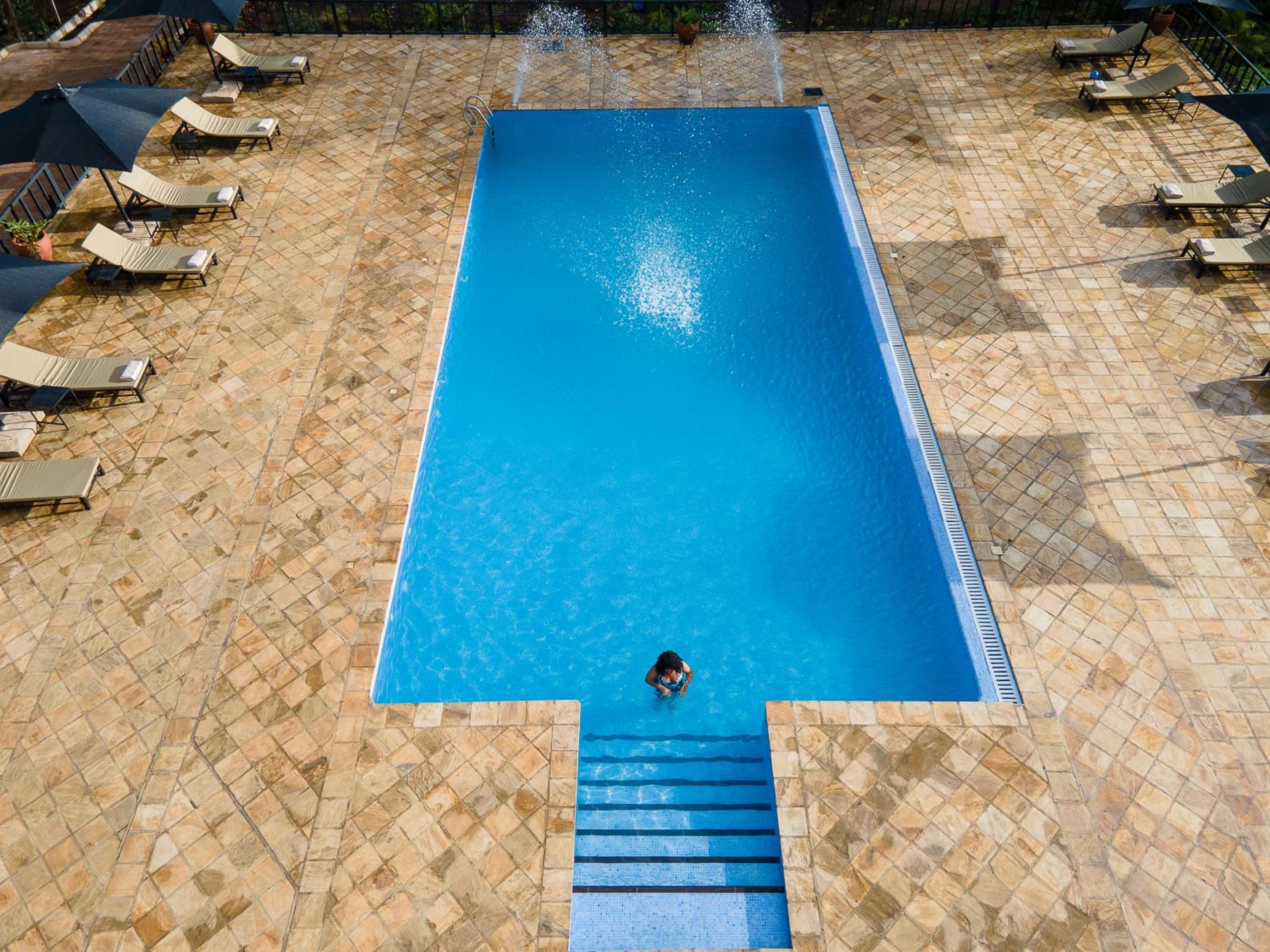 PAZURI INN