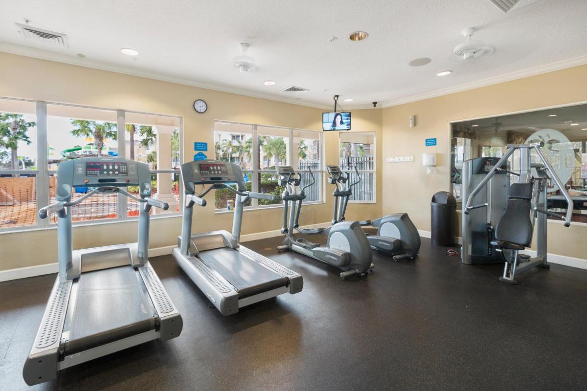 Updated LAKEVIEW Condo, Minutes from Disney