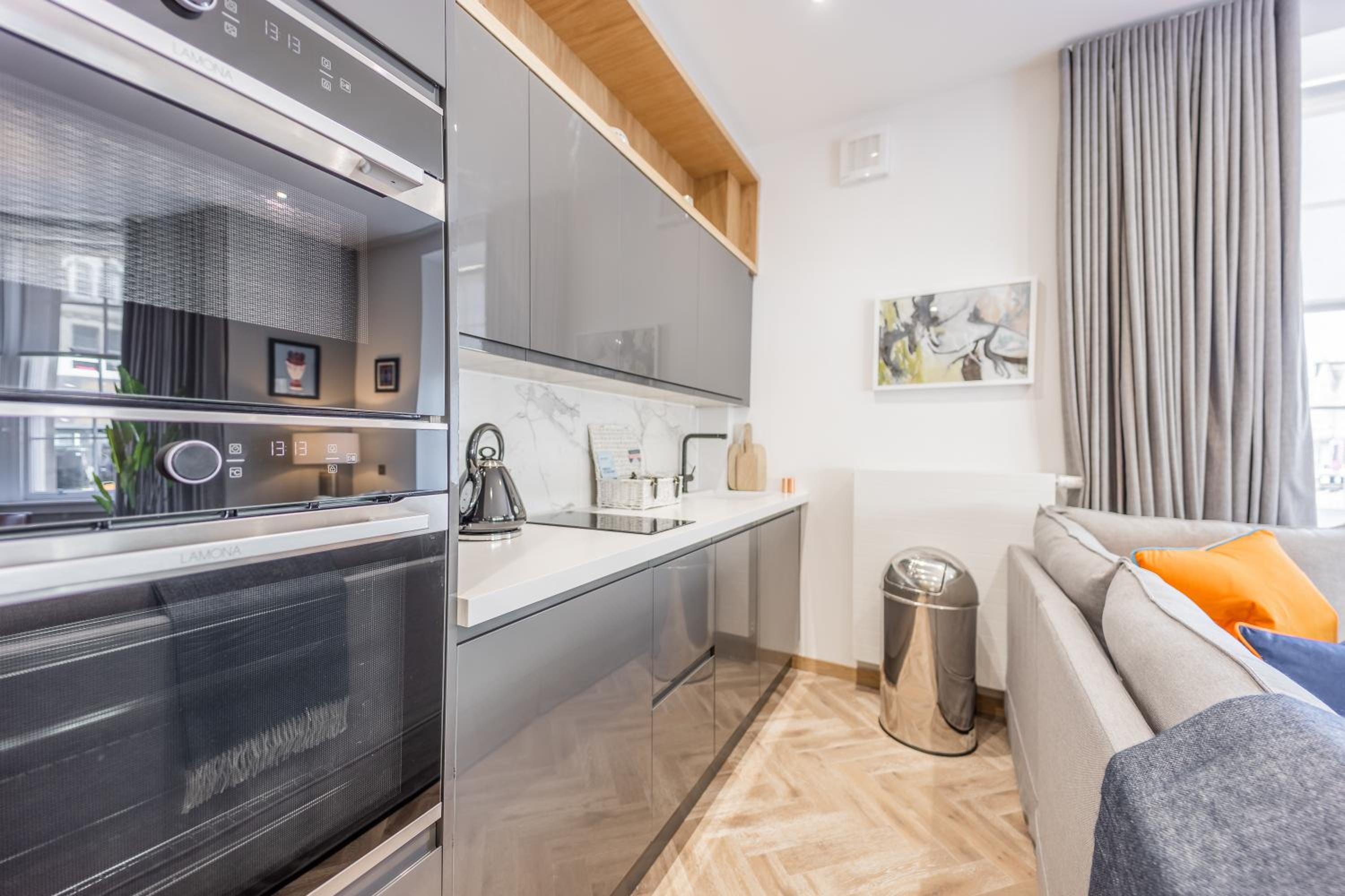 No1 Apartments St Andrews - South Street view 3
