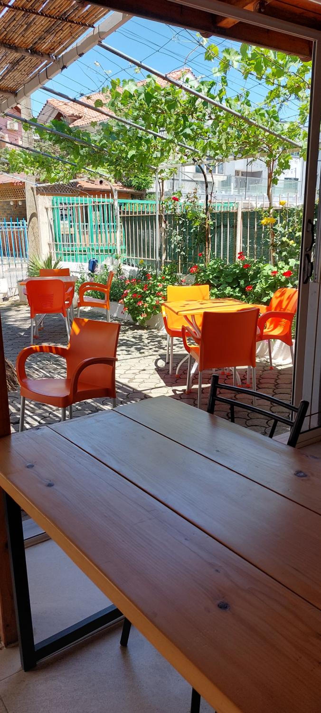 Rooms and Apartments Analipsi