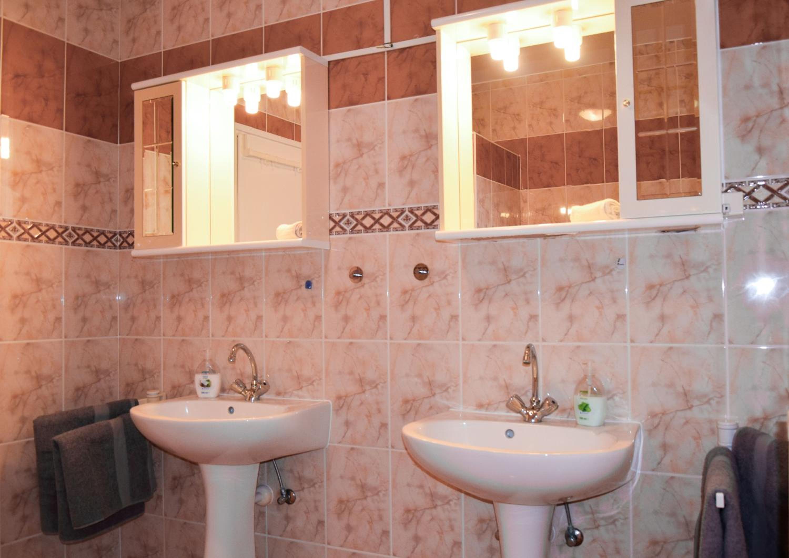 Anita Apartman