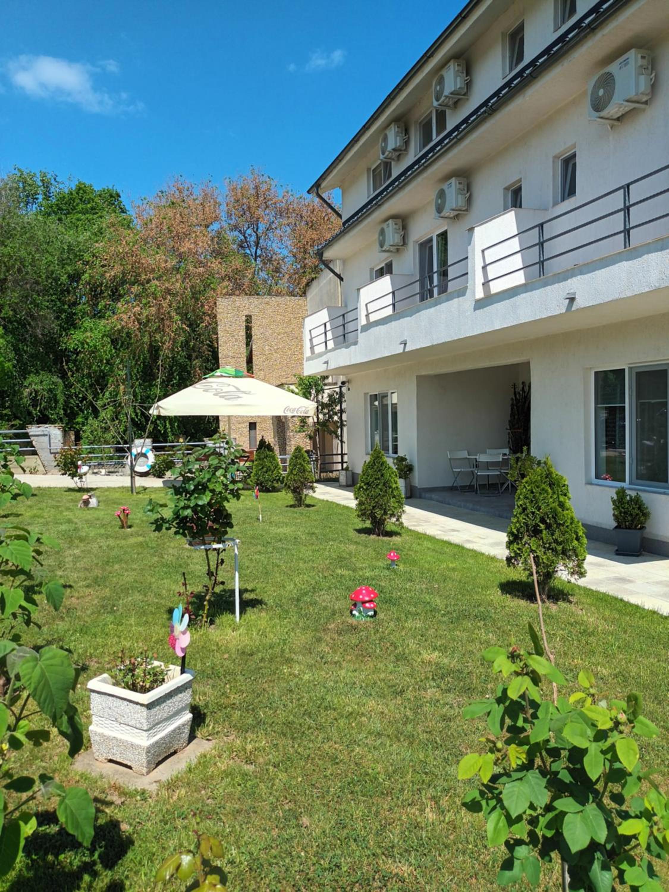 Photo 14