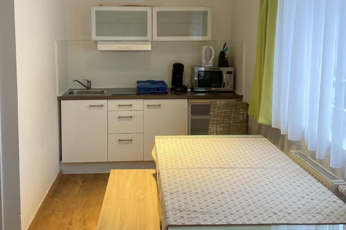 Areit Apartments - Low Budget