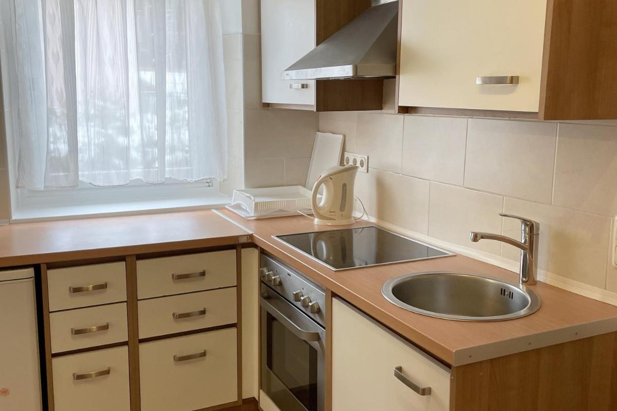 Areit Apartments - Low Budget