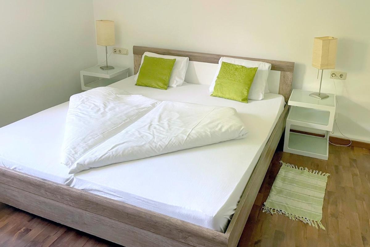 Areit Apartments - Low Budget
