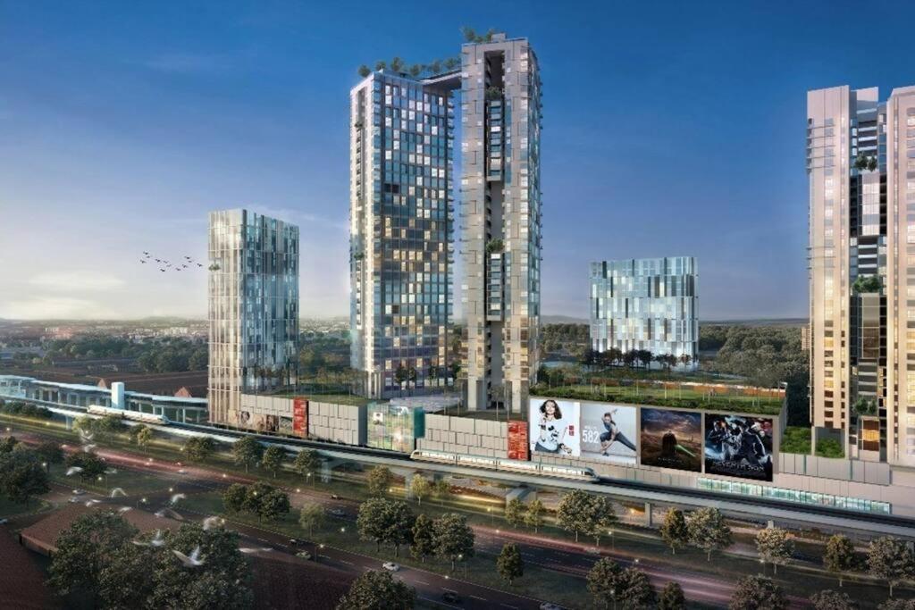 KL Duplex with balcony@Ekocheras MRT