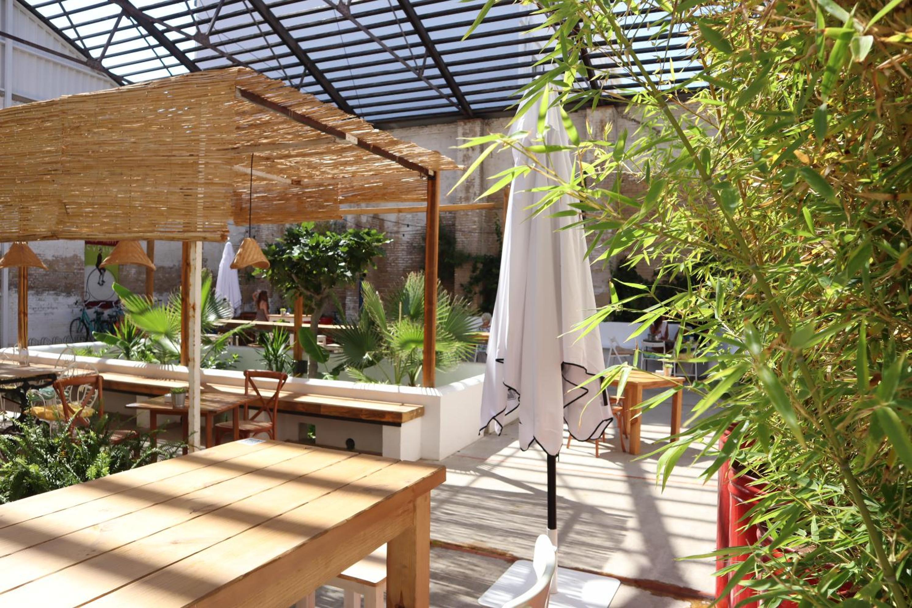 Lindala en Valencia — balance & terrace