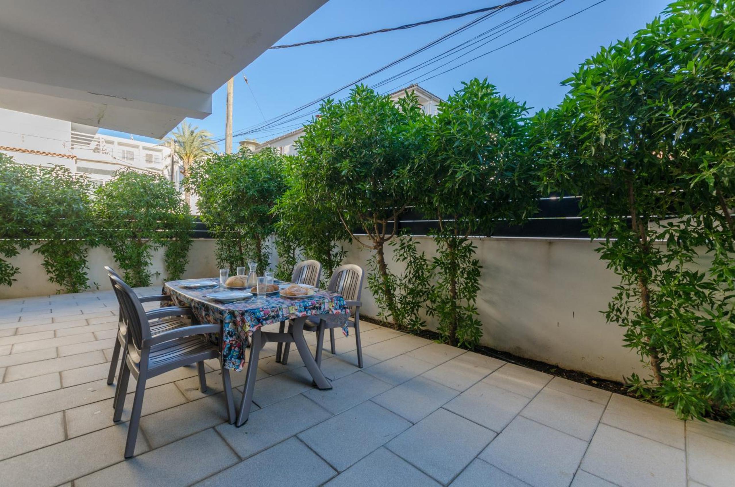 YourHouse Es Cardinal view 4