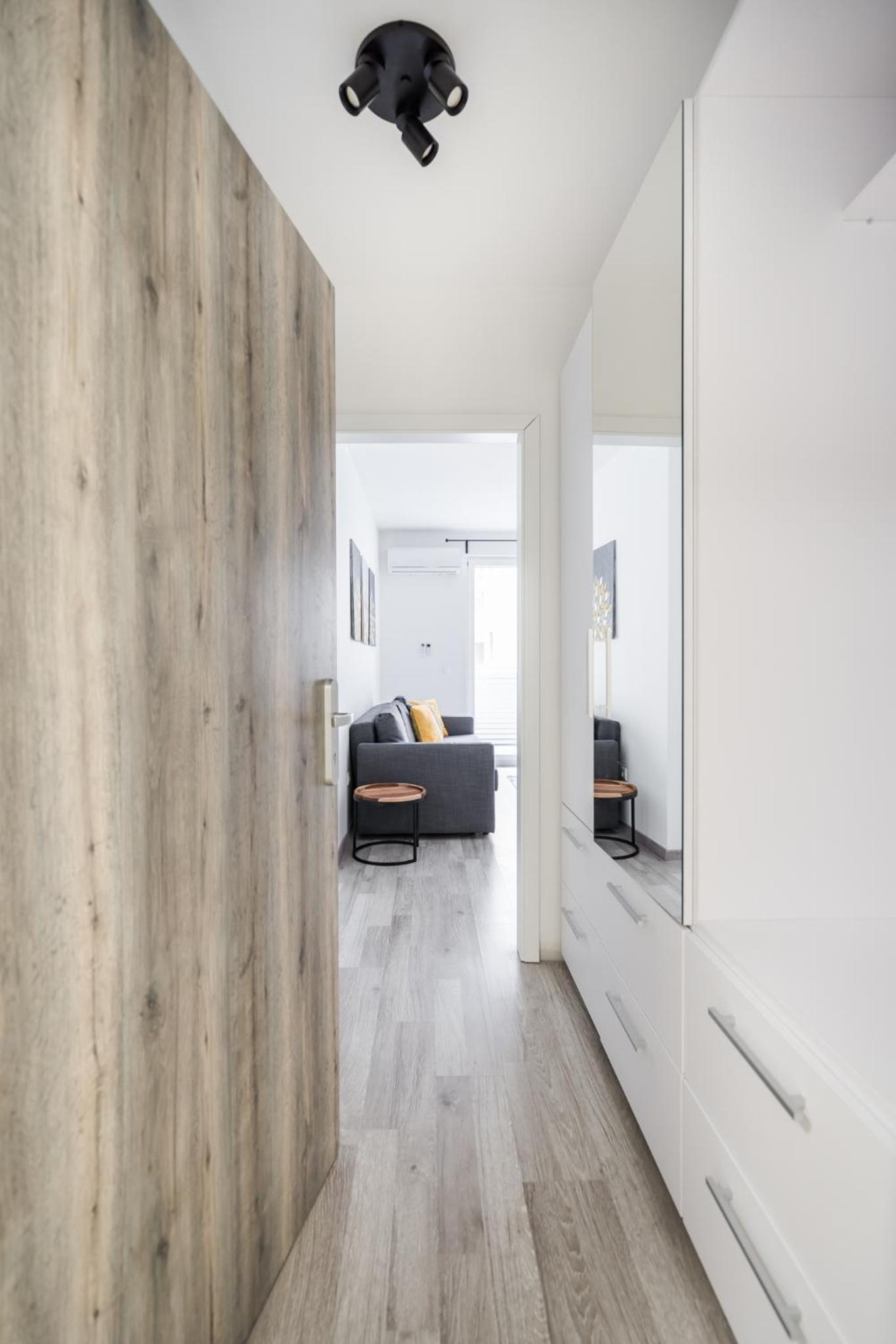 Cosy Home close to the center with PARKING GARAGE view 2