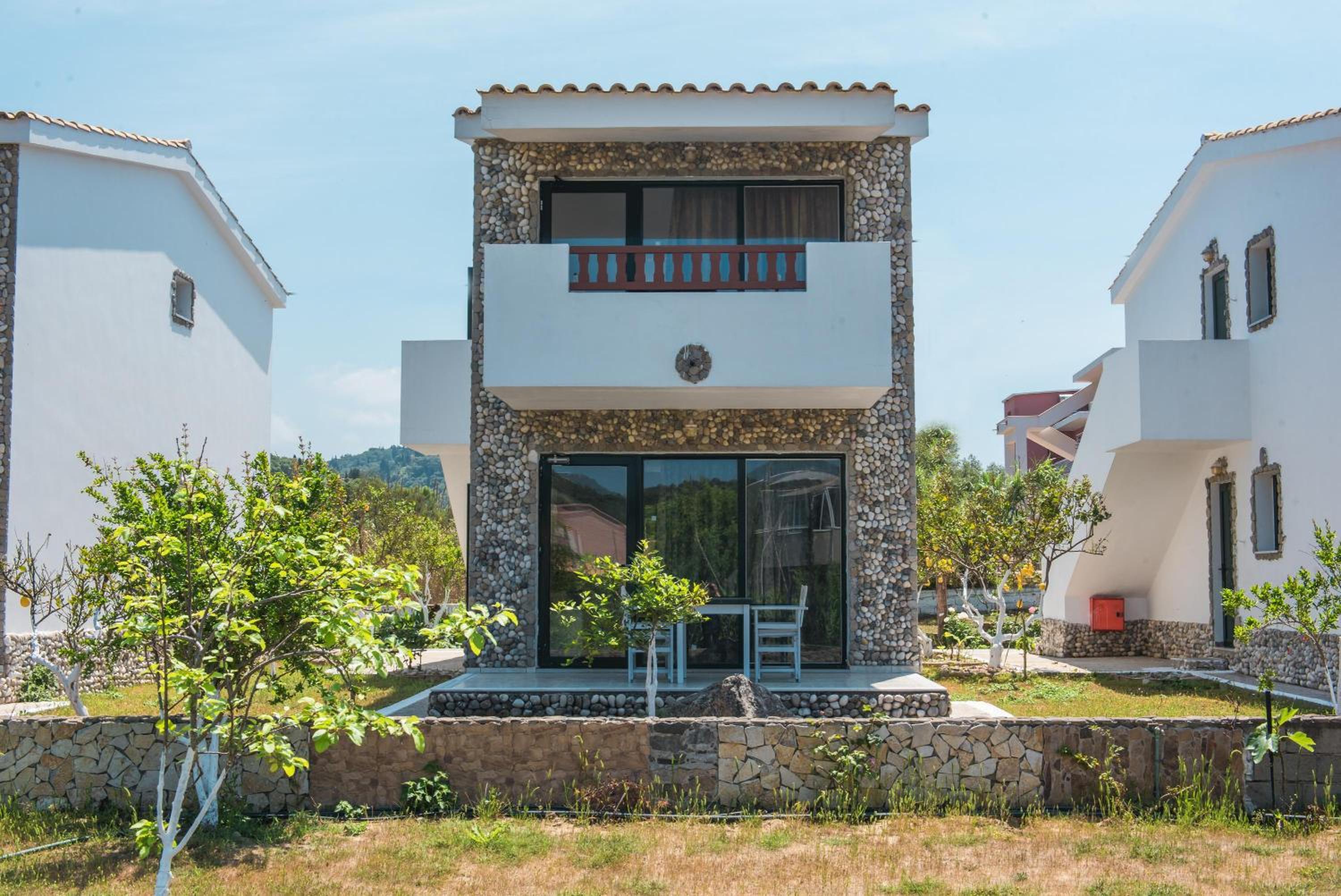 Mirage Arillas Studio Type A1 view 5