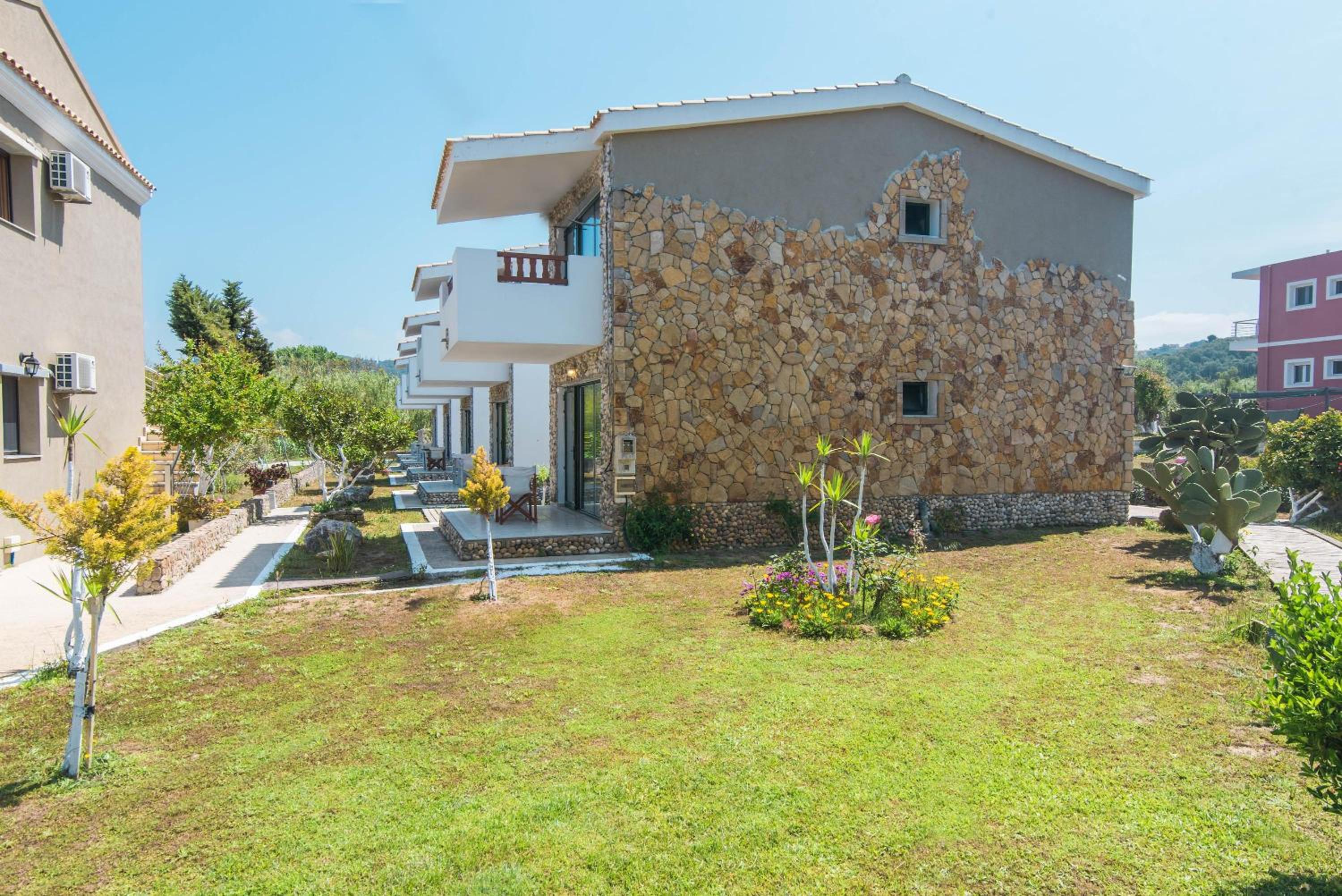 Mirage Arillas Studio Type A2 view 4