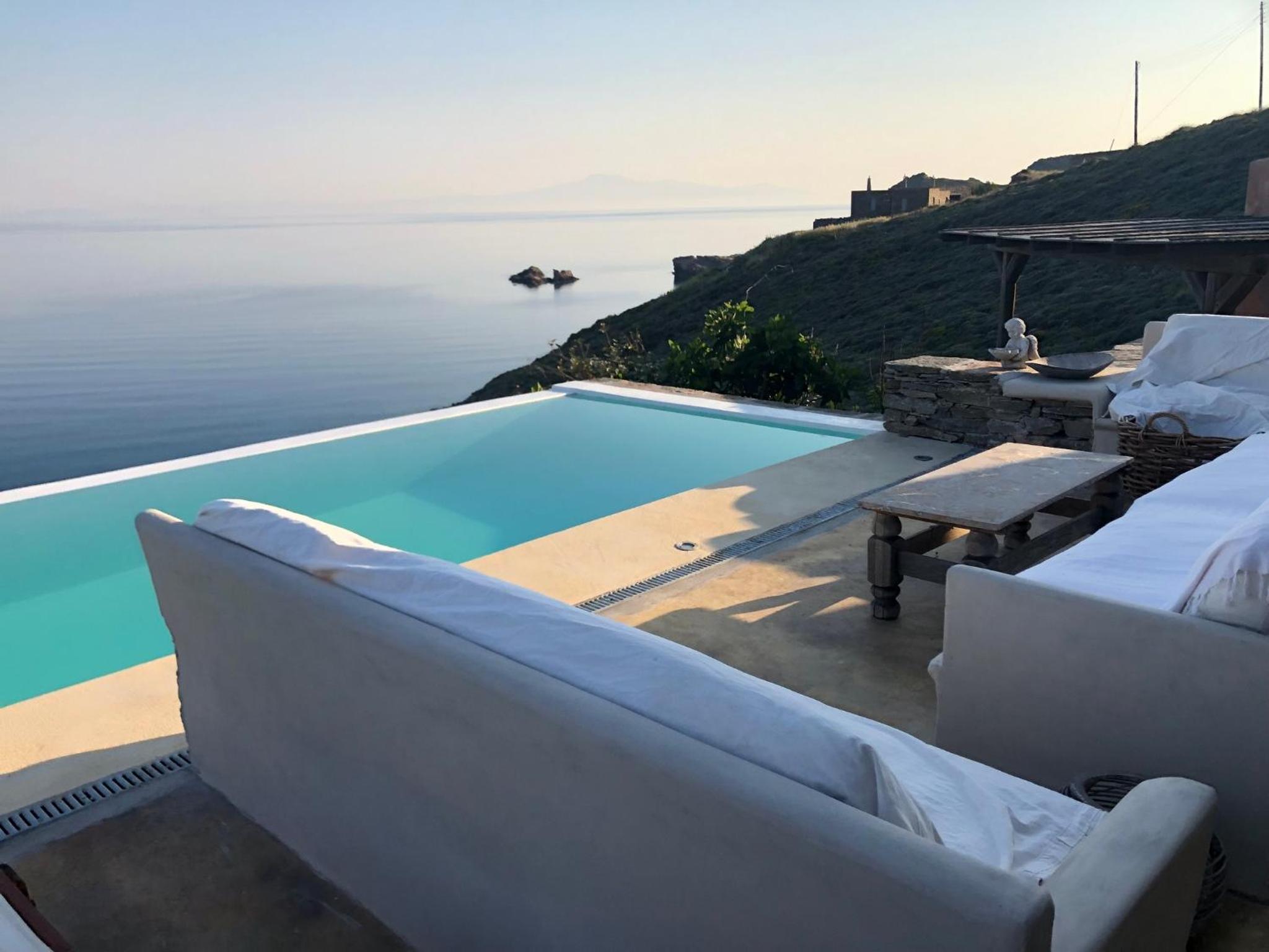 The Charming Waterfront Retreat, with a swimming pool & direct access to the sea, ideal for large families, or a group of friends view 5