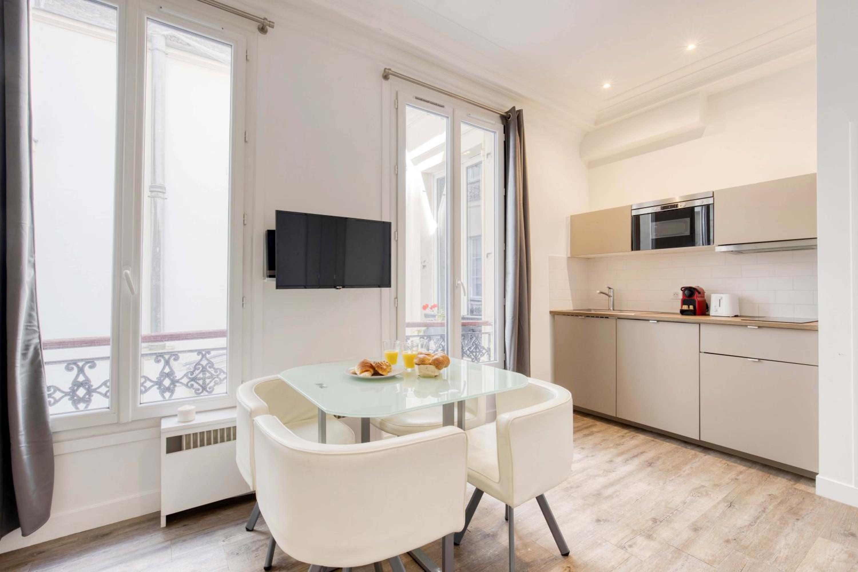 New & Design 1bd Flat in the Heart of le Marais