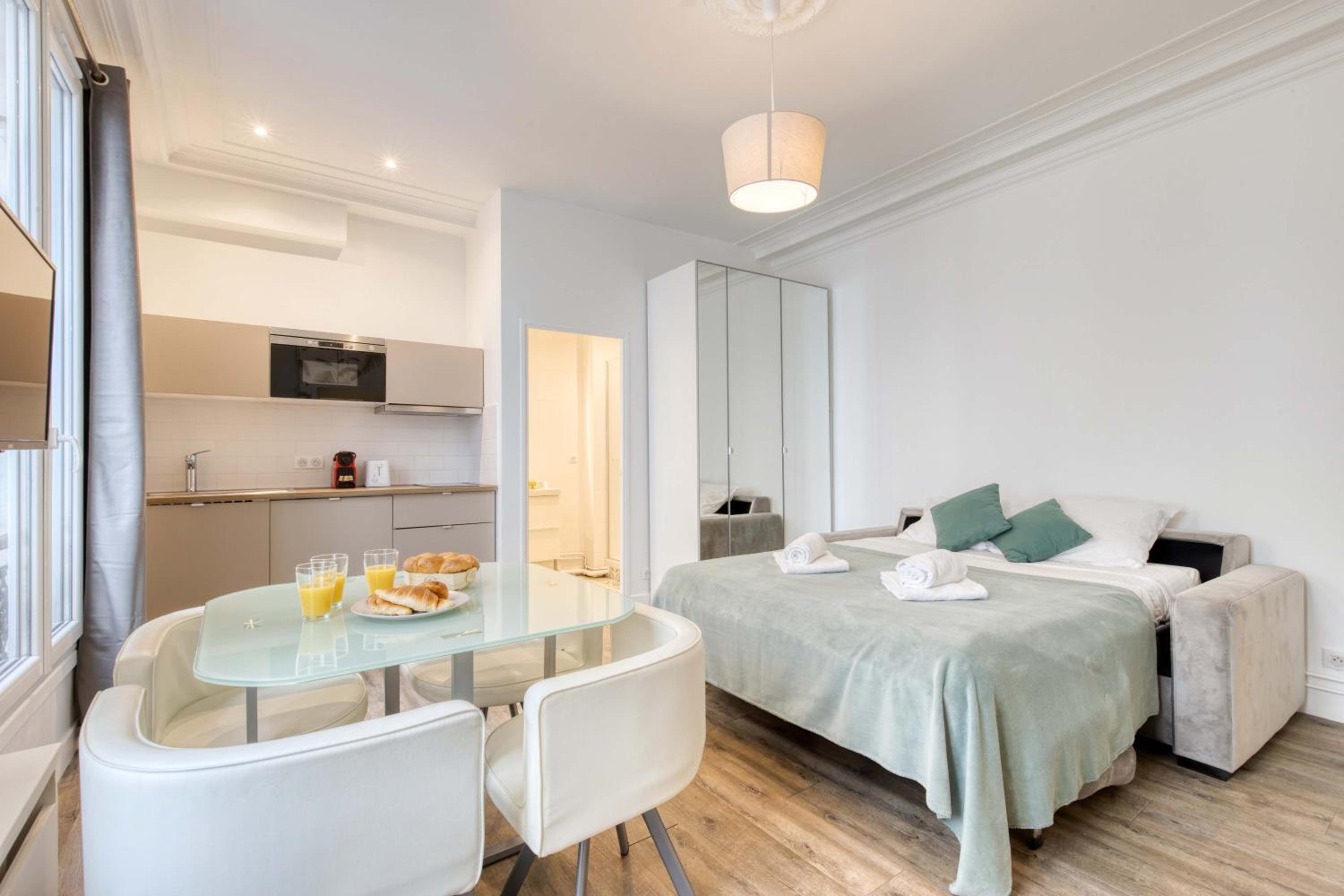 New & Design 1bd Flat in the Heart of le Marais