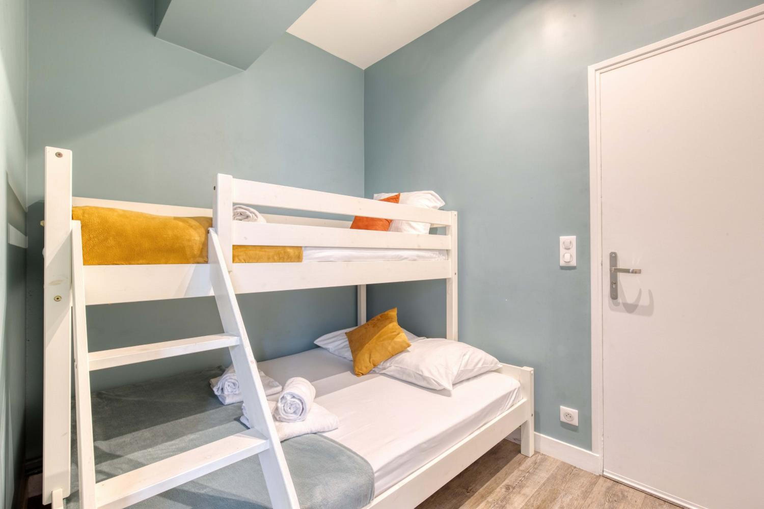 New & Design 1bd Flat in the Heart of le Marais