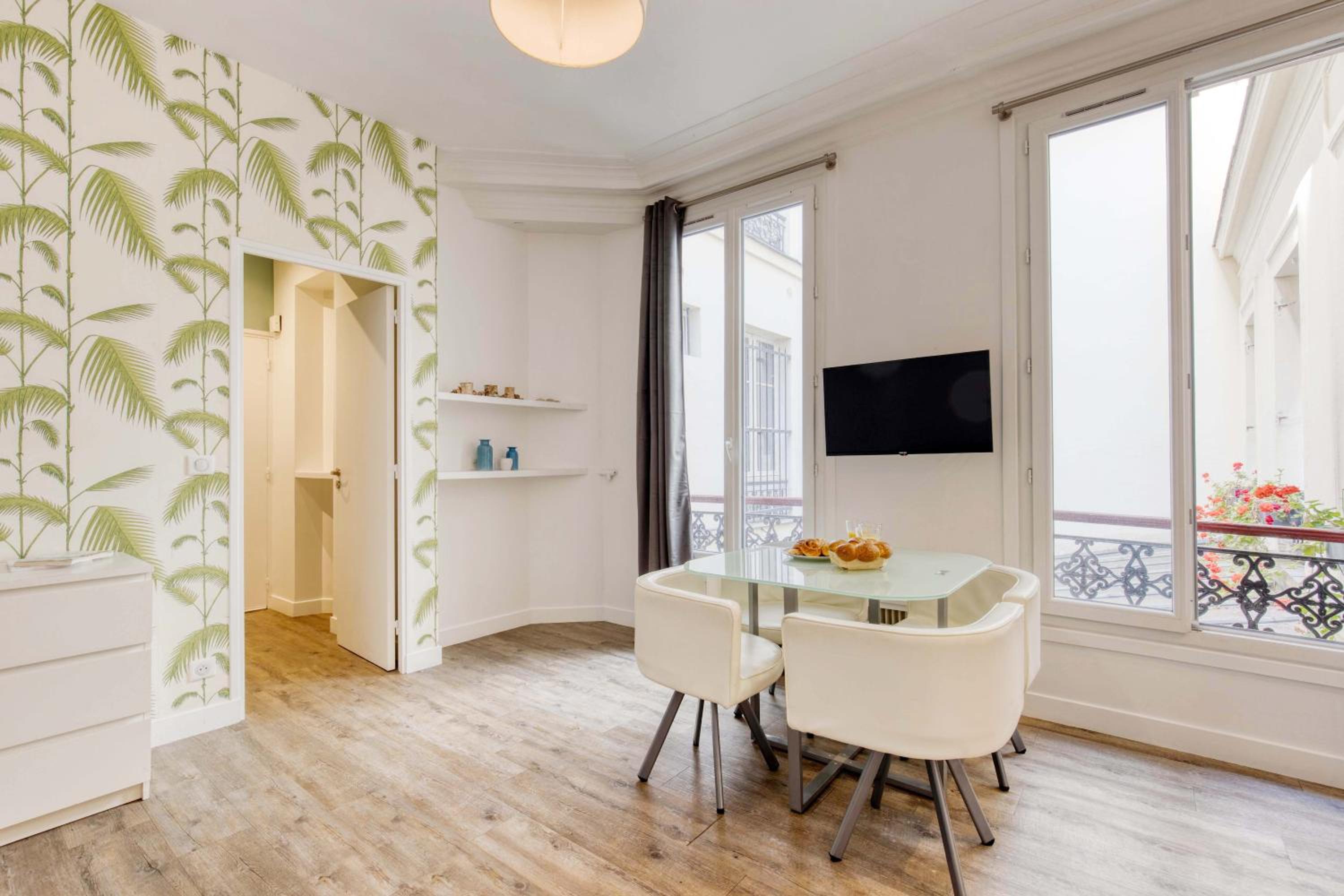 New & Design 1bd Flat in the Heart of le Marais