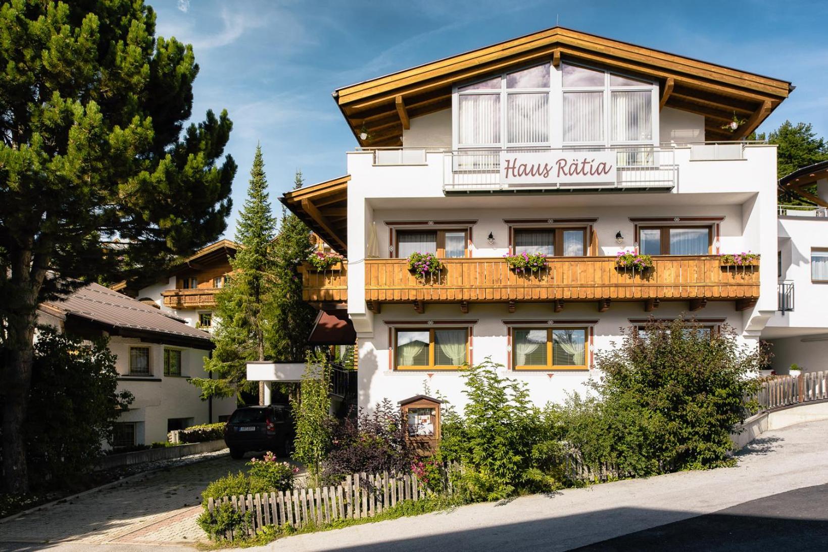 Haus Rätia