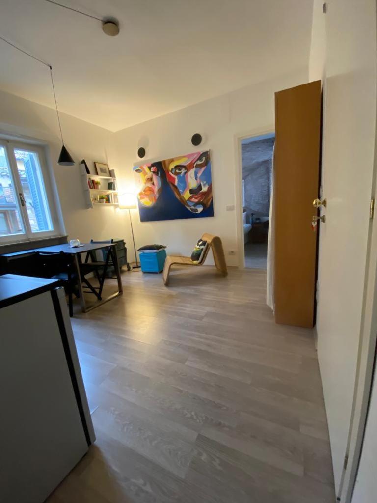 Artist apartment centro storico