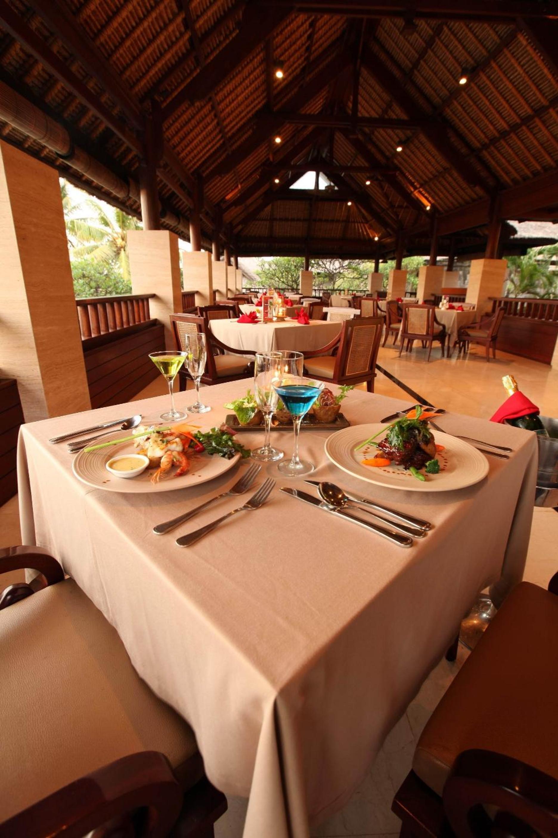 Grand Balisani Suites Hotel