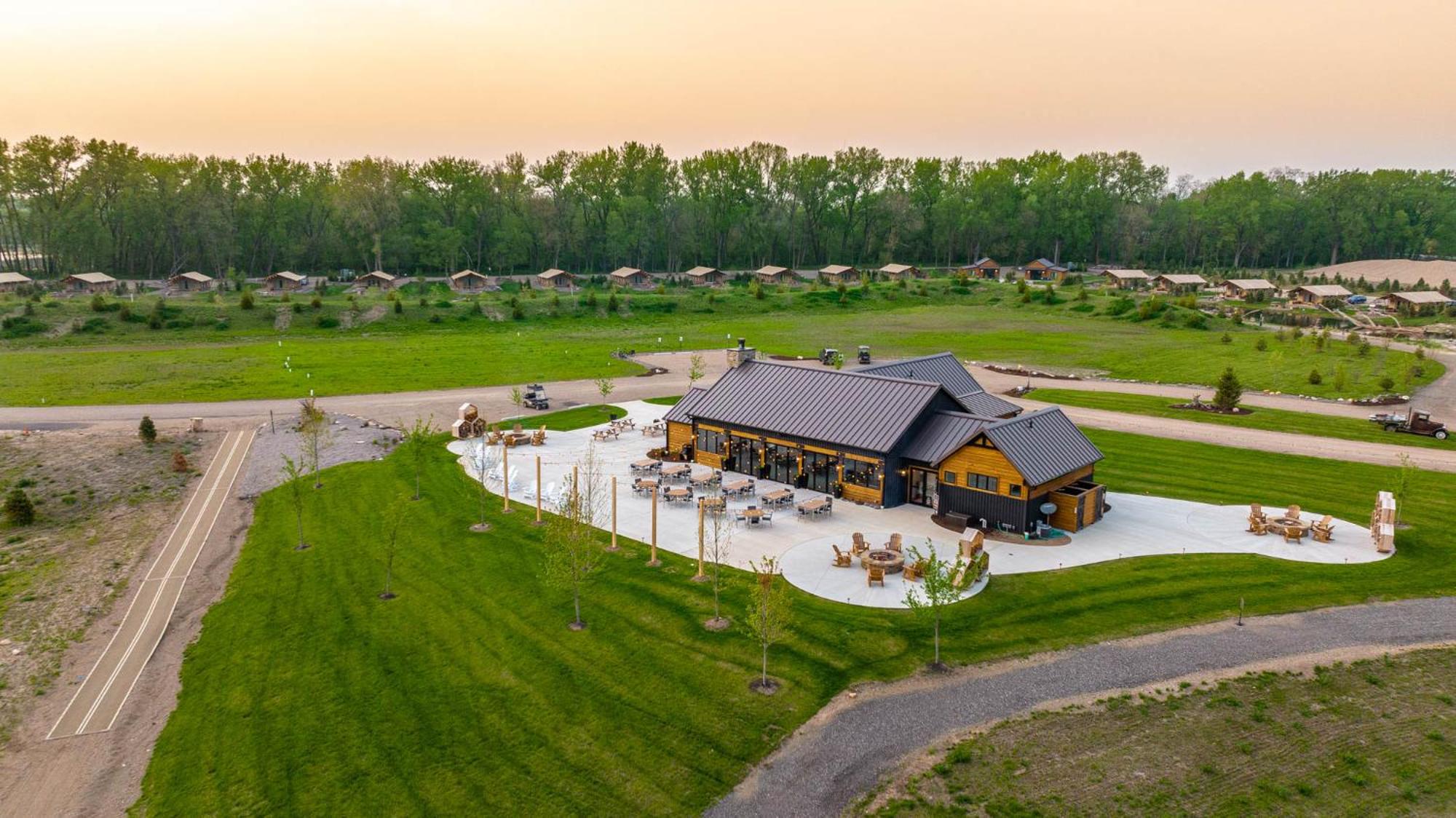 Peoria Vacations - Sankoty Lakes Resort - Property Image 1