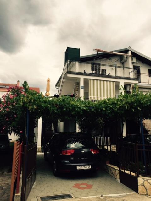 Bračić apartmani view 2